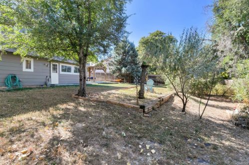 17225 Brown Cir, Aurora CO  80013-2104 exterior