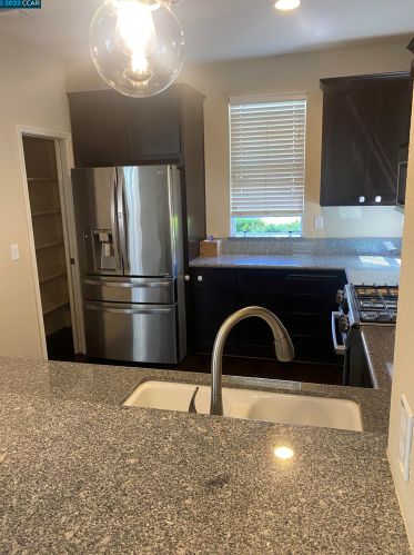 655 Falling Star Dr, Pacheco, CA 94553-4841