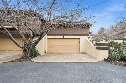 459 Sayre Dr, Princeton NJ  08540-5847 exterior