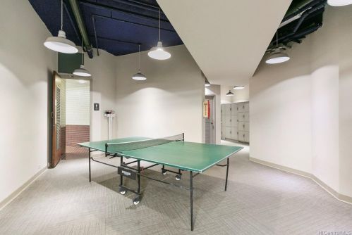 2101 Nuuanu Ave, Honolulu HI  96817-1764 exterior