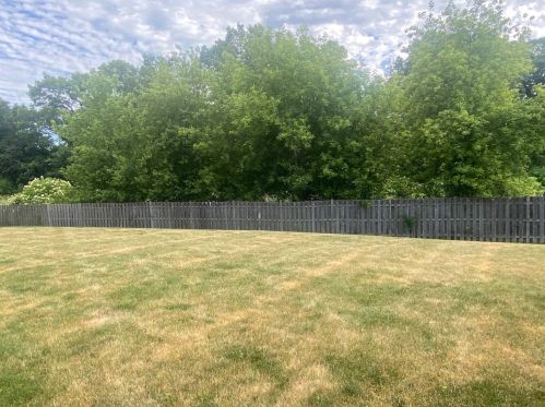 648 Portsmouth Dr, Pingree Grove IL  60140-9188 exterior