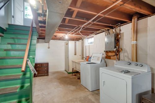 5142 Eastwood Rd, Saint Paul MN  55112-4804 exterior