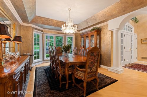 9301 Falling Waters Dr, Willowbrook IL  60527-0718 exterior