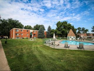 2240 Skillman Ave, Saint Paul MN  55109-3982 exterior