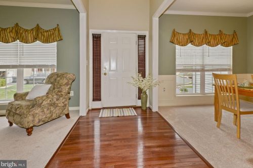 413 Mohawk Ct, Purcellville, VA 20132-6125