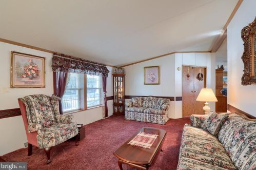 200 Cricklewood Ct, Lancaster, PA 17603-2173