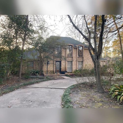 537 Natchez Park, Conroe, TX 77302-3075