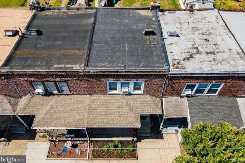 610 Division St, Gloucester, NJ 08030-2334