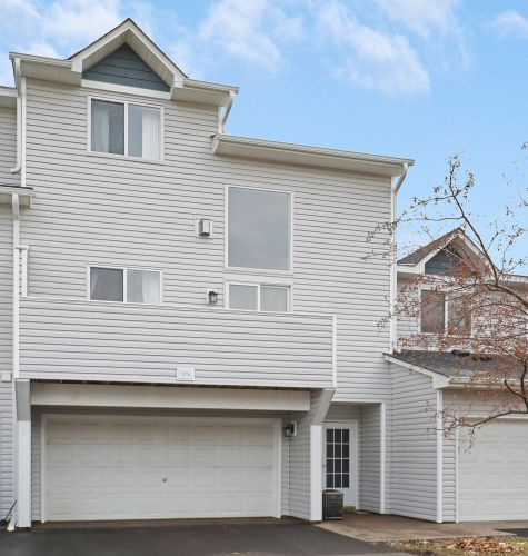 1076 109th Ln, Minneapolis, MN 55433-6547