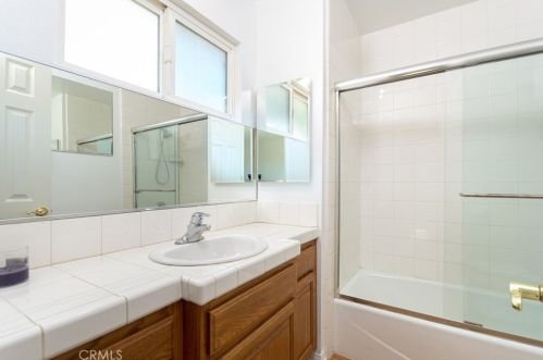 2373 Heather St, Simi Valley CA 93065-2618 exterior