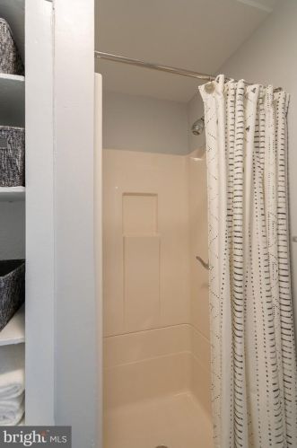 1525 12th St, Philadelphia PA 19147-6223 exterior