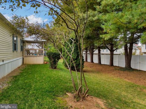 208 Saddleford Ct, Lancaster PA  17603-2188 exterior