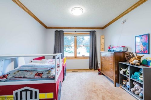 2224 Ariel St, Saint Paul MN  55109-2852 exterior