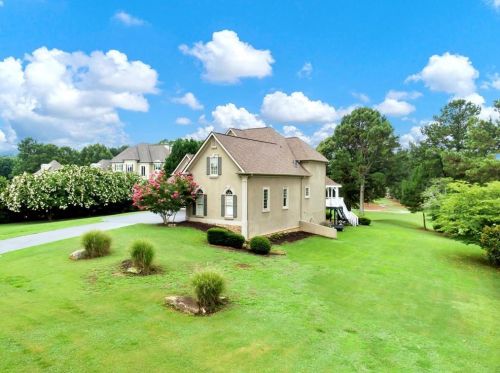 5422 Golf Club Dr, Braselton, GA 30517-2424