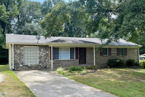 610 Morris Rd, Hiram, GA 30141-4047