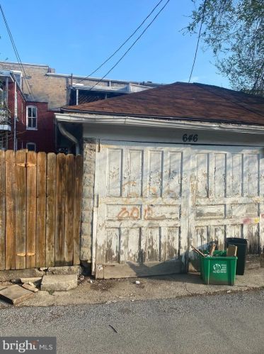646 Princess St, York, PA 17401-3728