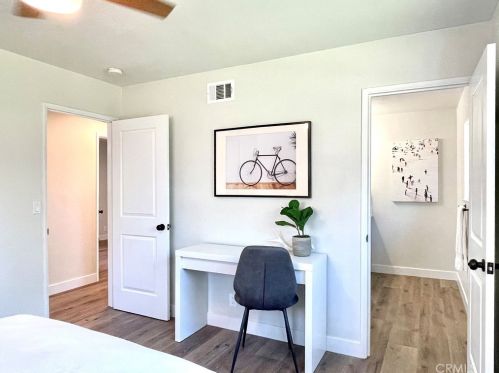 2525 Raitt St, Santa Ana CA 92703-3666 exterior