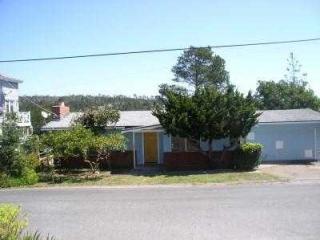5310 Guildford Dr, Cambria, CA 93428-2709