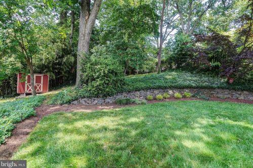 6806 Belford Dr, Silver Spring MD 20912-4841 exterior