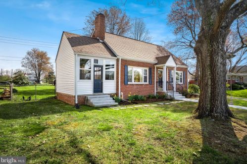 4171 Frost St, Marshall, VA 20115-3254