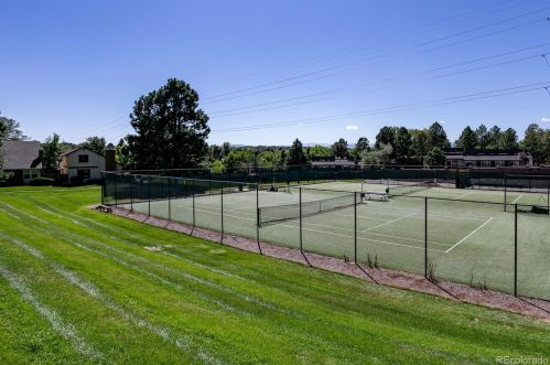 7597 Rosemary Cir, Englewood CO 80112-6421 exterior