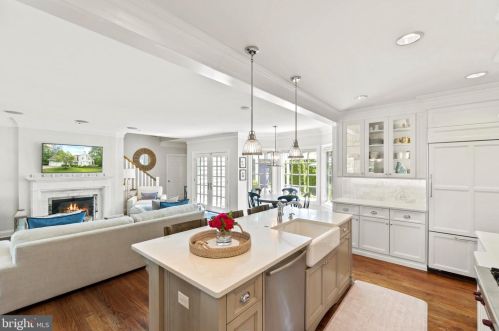 1 Rdg Rd, Severna Park MD 21146-4538 exterior