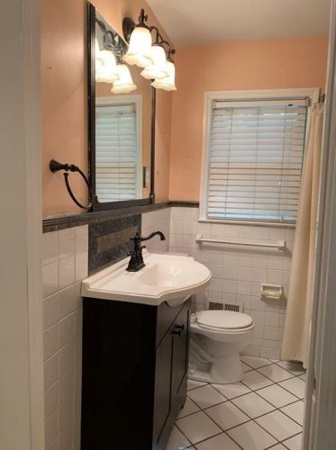 500 Carriage Dr, Atlanta GA  30328-3307 exterior