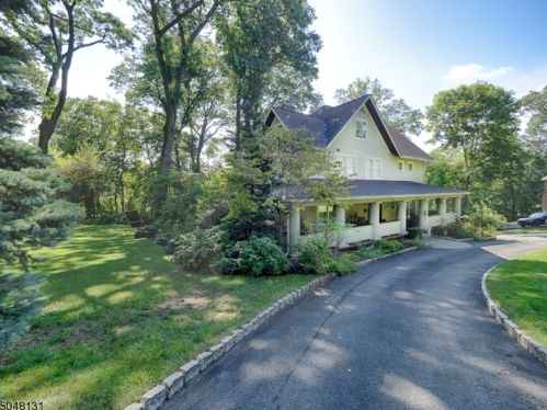 2 Ball Rd, Mountain Lakes, NJ 07046-1315