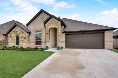 5348 Barley Dr, Fort Worth, TX 76179-8159