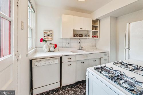 1108 Carson St, Silver Spring MD 20901-1816 exterior