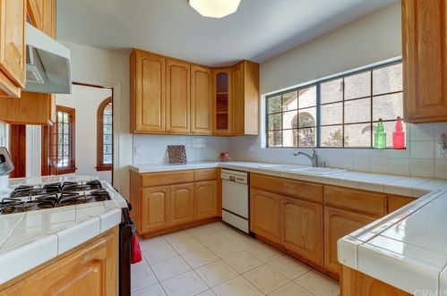 1448 Pacific Ave, Glendale CA  91202-1616 exterior
