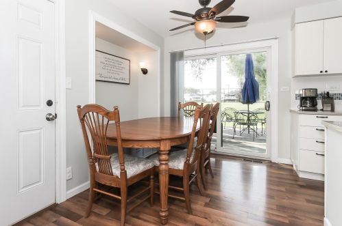 442 Cochise Ct, Carol Stream IL  60188-1516 exterior