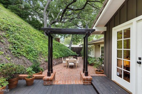 1408 Beaudry Blvd, Glendale CA  91208-1708 exterior