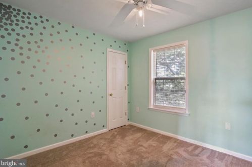 510 Crosswinds Dr, Charles Town WV  25414-3942 exterior