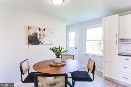 86 Victoria Ln, Lancaster PA  exterior