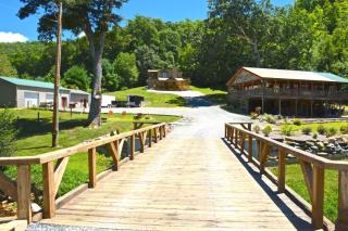 5191 Linville Falls Hwy, Beech Bottom, NC 28657-9044