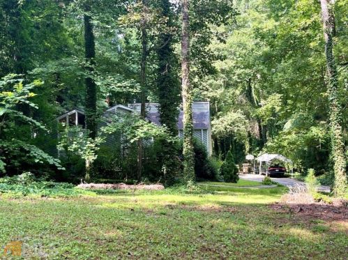 3193 Bluff Rd, Marietta, GA 30062-4248