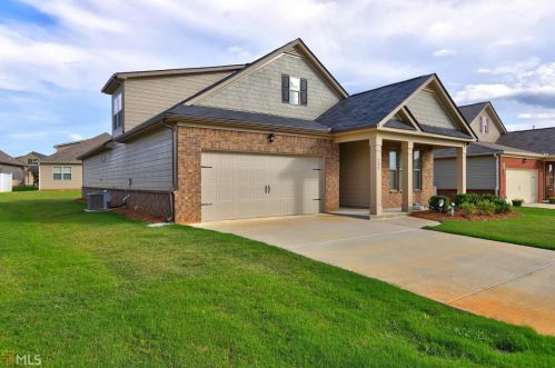 562 Carleton Pl, Locust Grove, GA 30248-4430