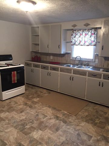 408 Court St, Newton, TX 75966-3258