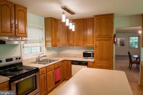 2931 Birchtree Ln, Silver Spring MD 20906-3032 exterior