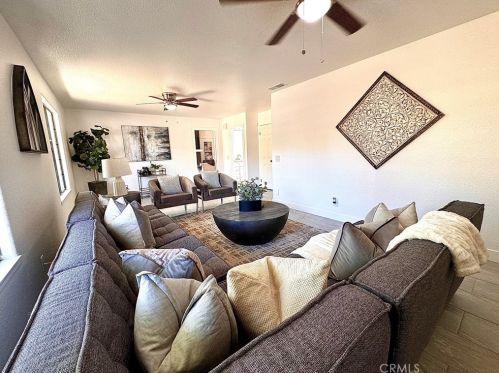 16685 Bonanza Dr, Riverside CA  92504-5706 exterior