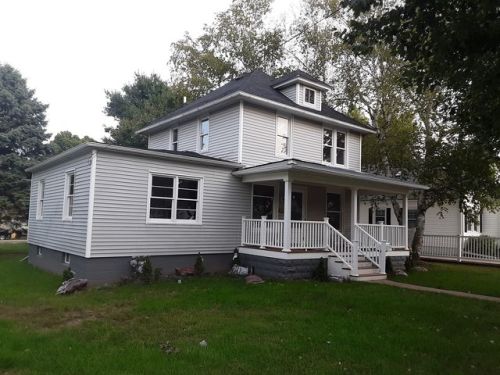 418 Vail St, Geneseo, IL 61254-1252