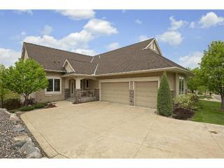 5601 Fernbrook Ct, Minneapolis MN  55446-3473 exterior