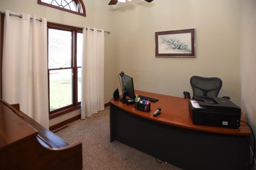 2453 Honelee Ct, Valpo, IN 46385-7354