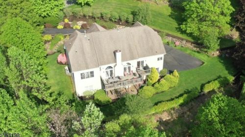 33 Roc Etam Rd, Dover NJ  07869-2427 exterior