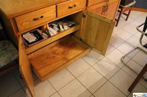 152 Gardenridge Dr, Seguin TX 78155-5277 exterior