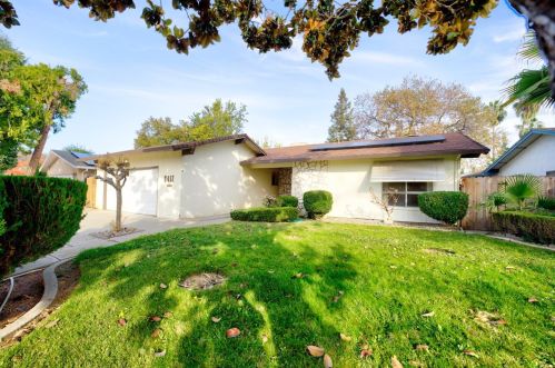 8412 Chattan Ct, Stockton, CA 95209-2637