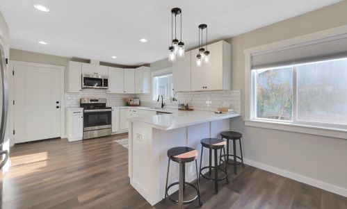167 Arcadia Dr, Grass Valley, CA 95945-5615