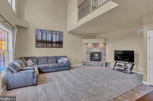 1443 Farm Cross Way, York PA  17408-8537 exterior