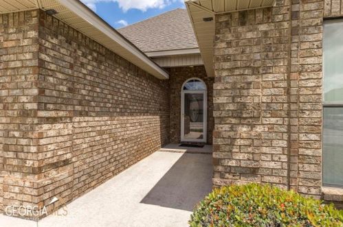515 Eagle Springs Dr, Lithonia, GA 31028-8604